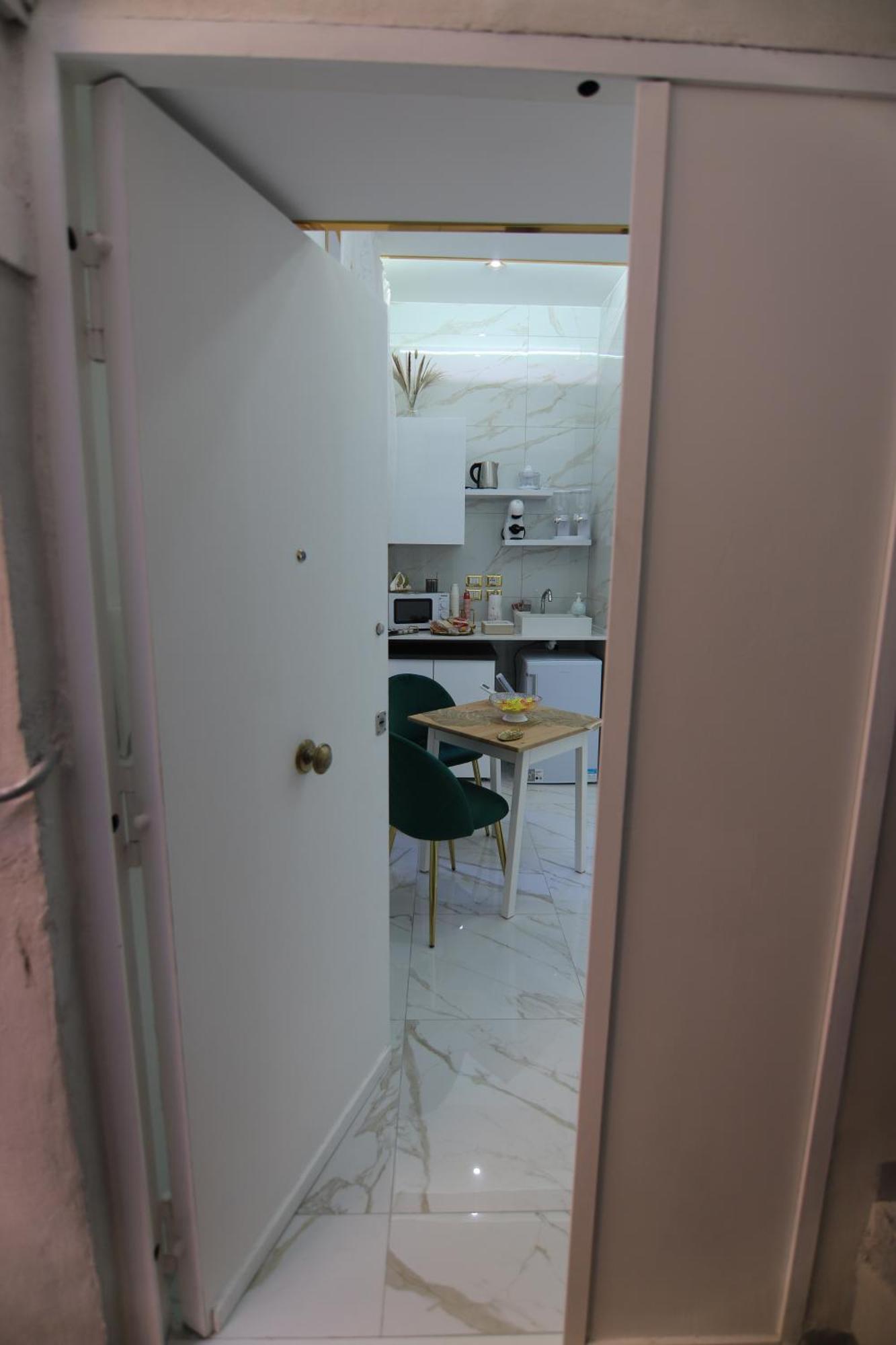 Regina House Lägenhet Neapel Exteriör bild